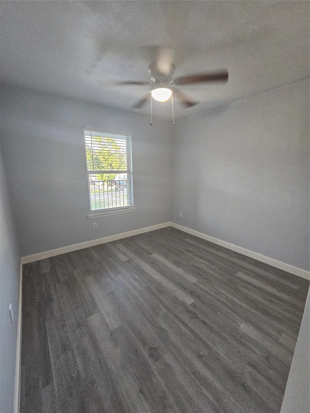 4724 4th           Units    B,C,D,E Street Bacliff, TX 77518