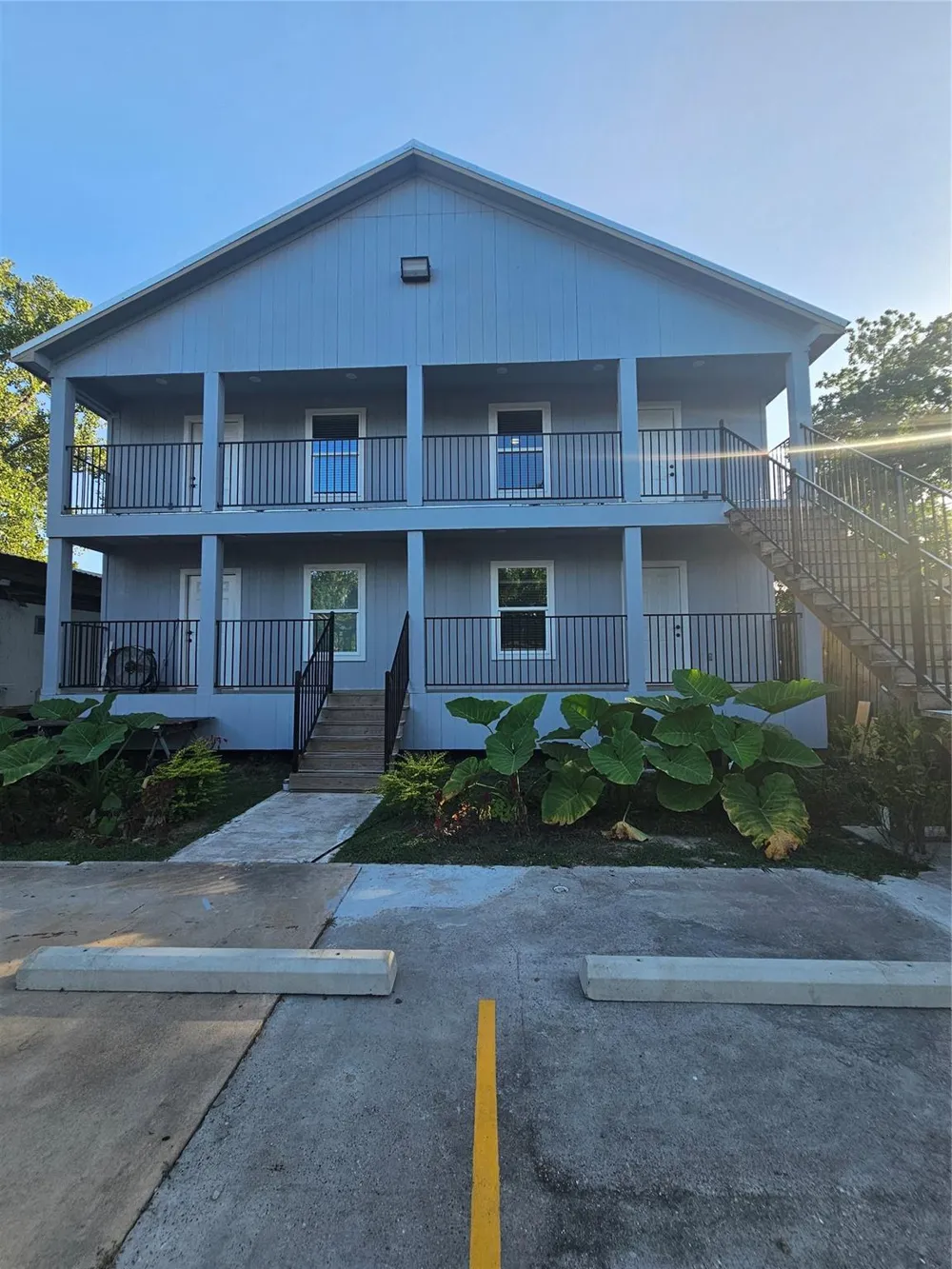 4724 4th           Units    B,C,D,E Street Bacliff, TX 77518