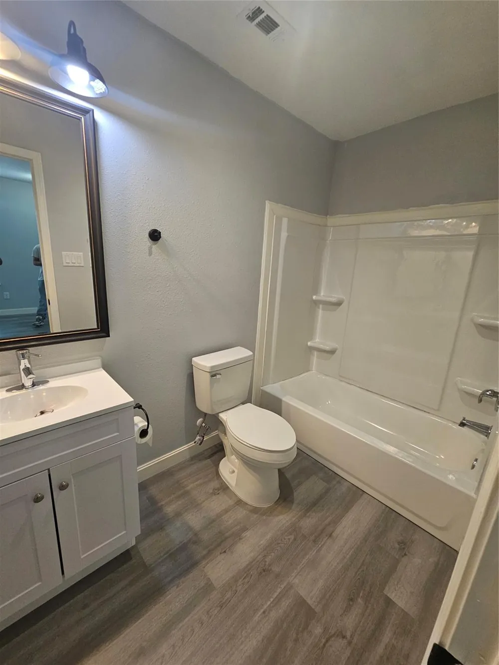 4724 4th           Units    B,C,D,E Street Bacliff, TX 77518