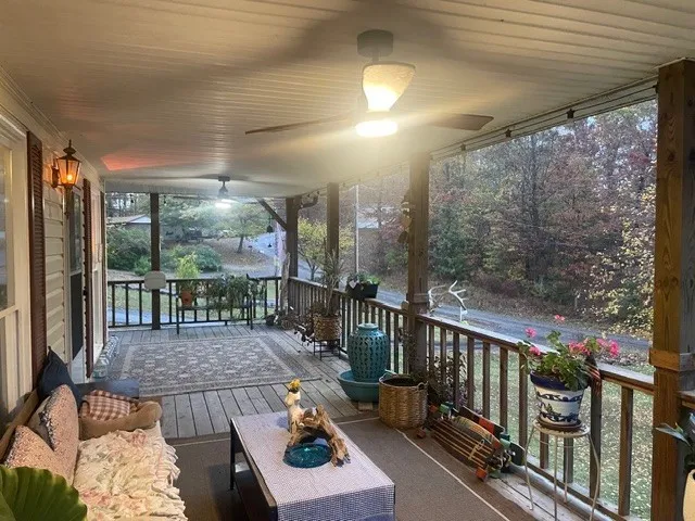 85 Lakeview Ln Stewart, TN 37175