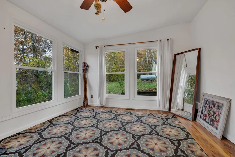 85 Lakeview Ln Stewart, TN 37175