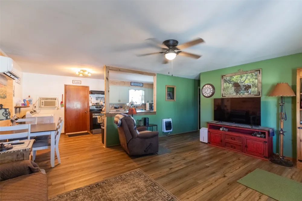 335 S Monroe Avenue Aspermont, TX 79502