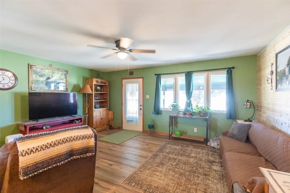 335 S Monroe Avenue Aspermont, TX 79502