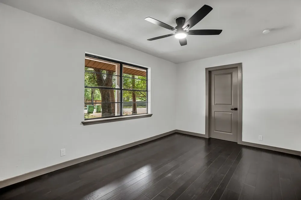 611 Cain Street Lake Dallas, TX 75065