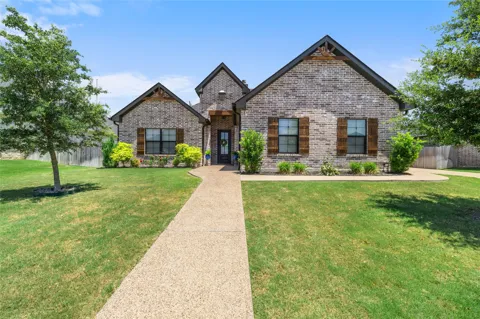 932 Gallant Fox Road