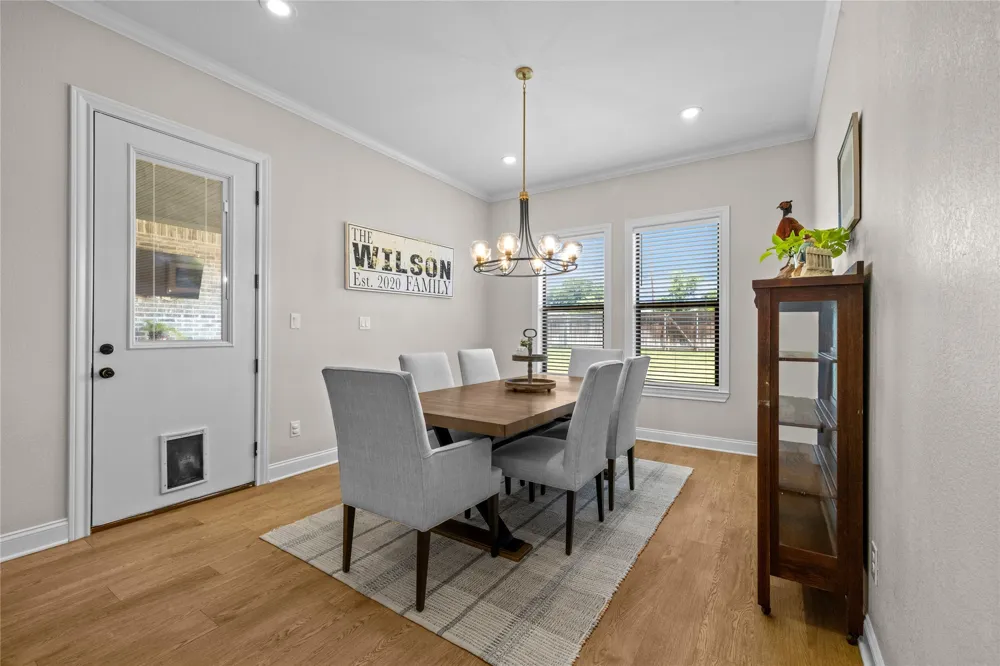 932 Gallant Fox Road Hewitt, TX 76643