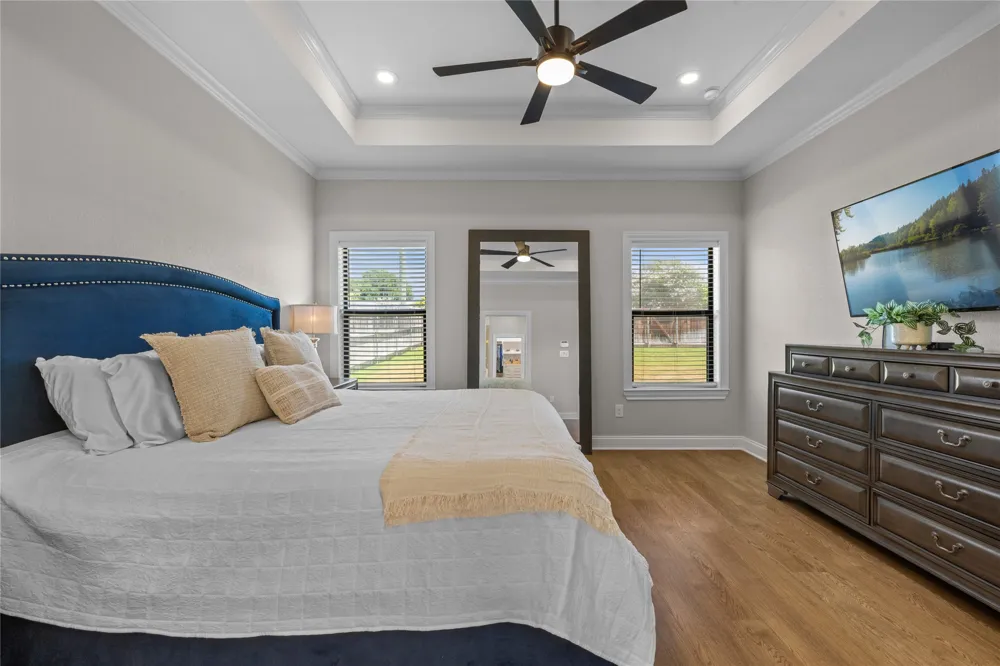 932 Gallant Fox Road Hewitt, TX 76643