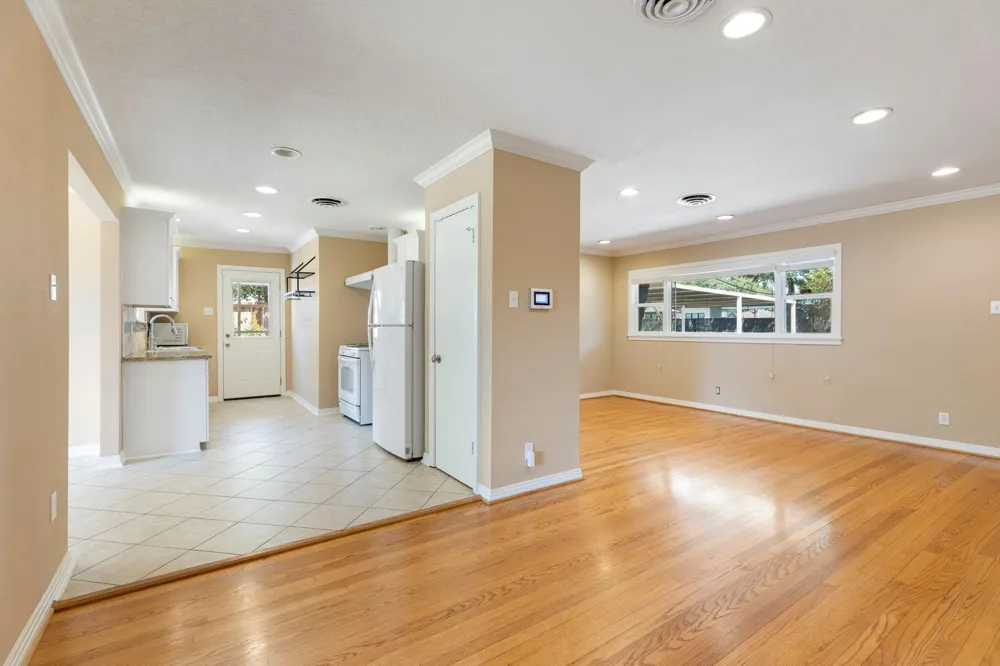 1802 Turnpike Road Houston, TX 77008