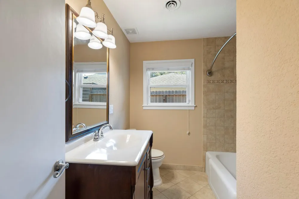 1802 Turnpike Road Houston, TX 77008