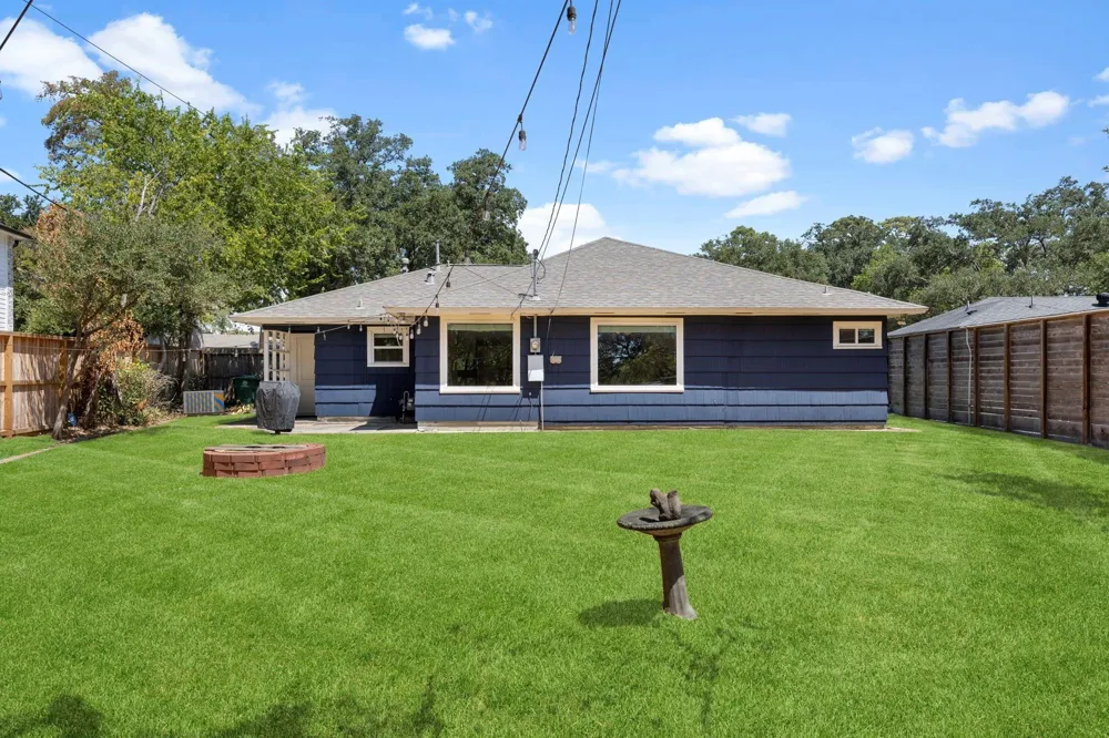 1802 Turnpike Road Houston, TX 77008