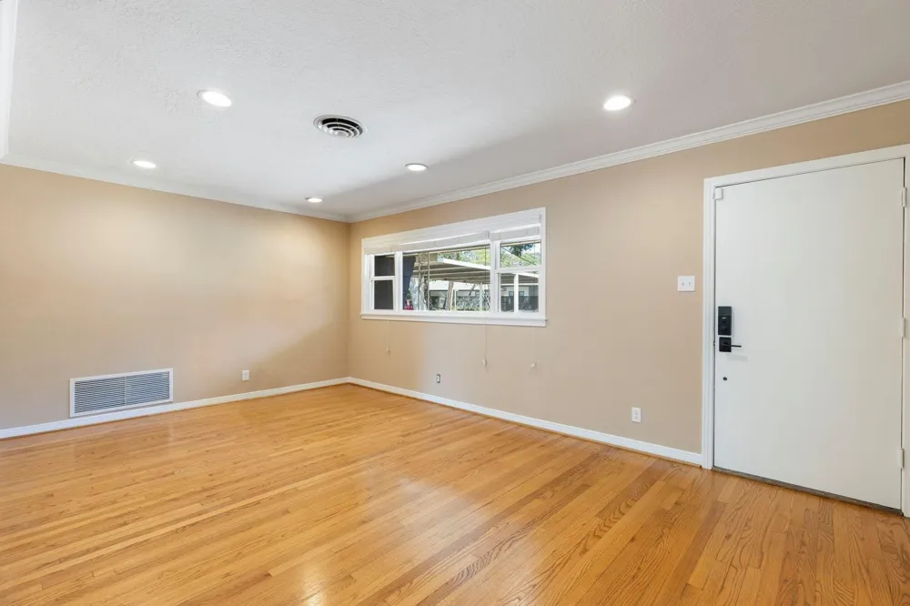 1802 Turnpike Road Houston, TX 77008