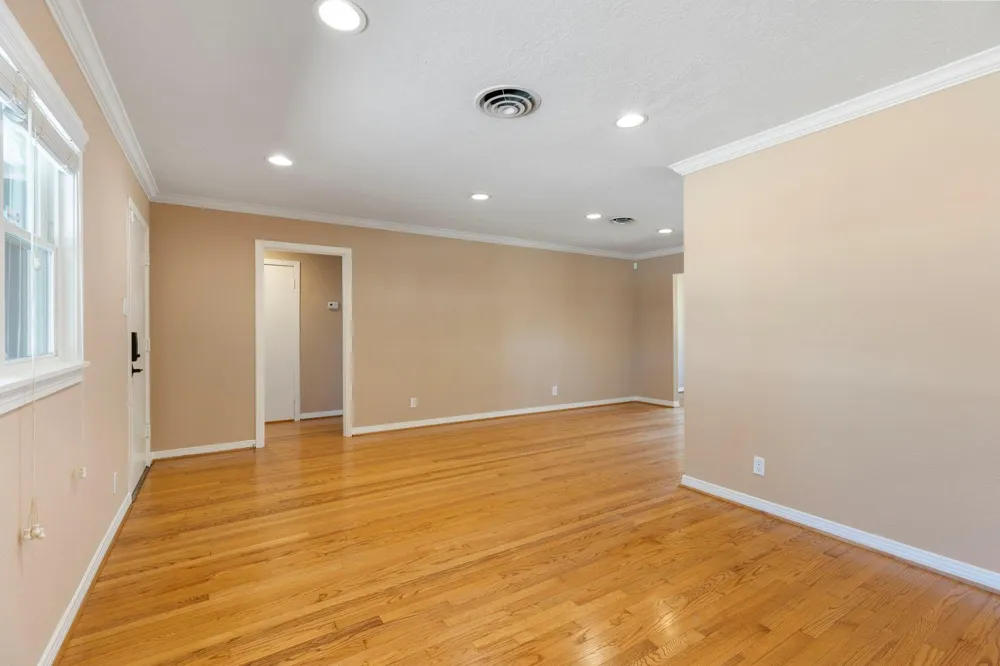 1802 Turnpike Road Houston, TX 77008