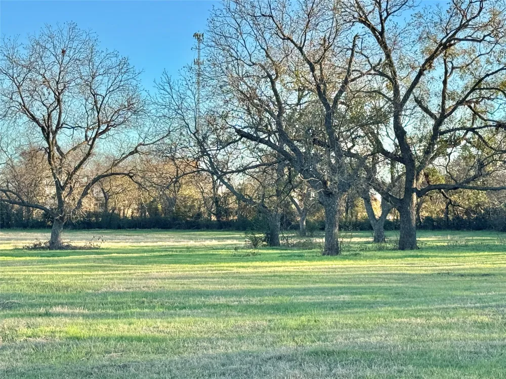 738 Cole Street Gainesville, TX 76240