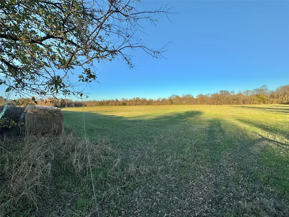 738 Cole Street Gainesville, TX 76240