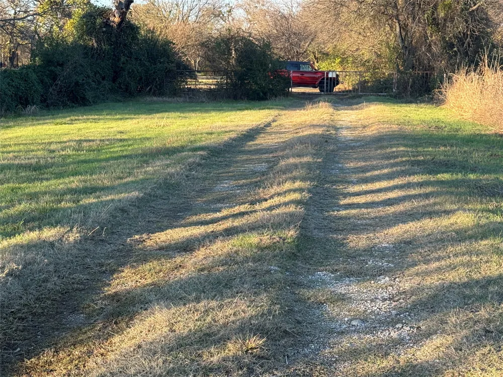 738 Cole Street Gainesville, TX 76240