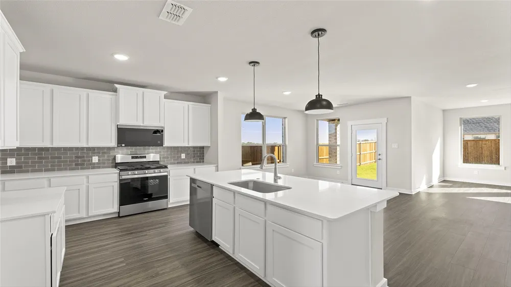 6908 Lincoln Pin Way Fort Worth, TX 76036