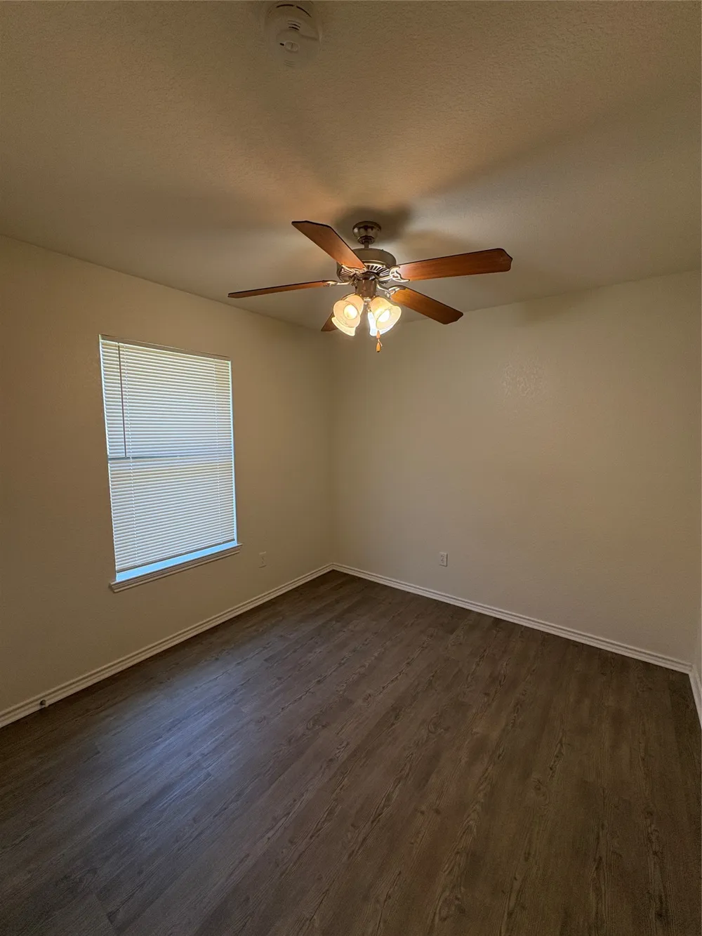 8128 Doreen Avenue Fort Worth, TX 76116