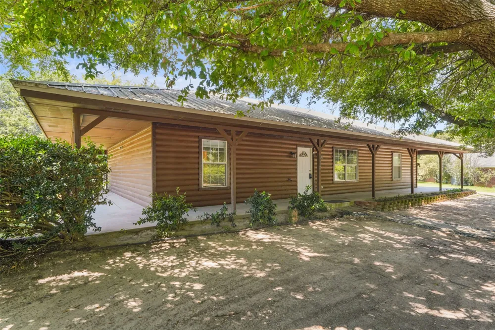 1112 Caprice Drive Grand Saline, TX 75140