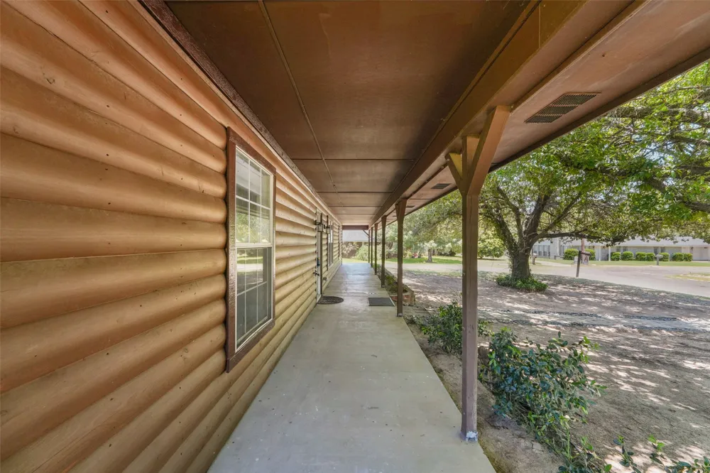 1112 Caprice Drive Grand Saline, TX 75140