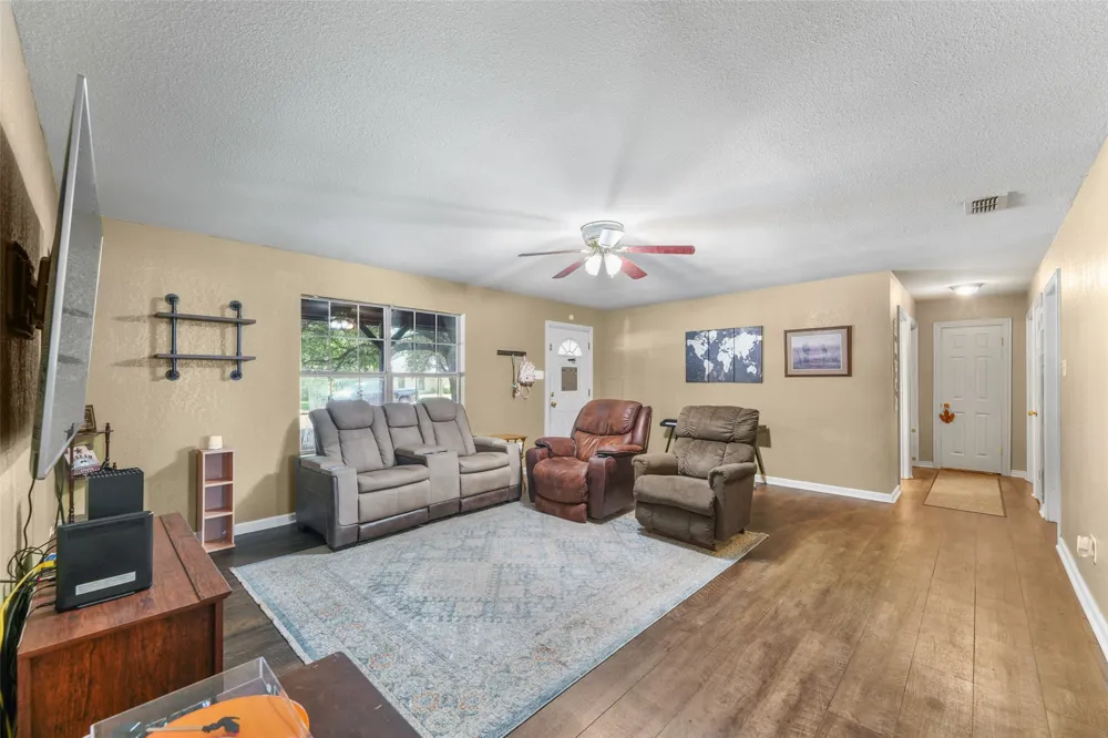 1112 Caprice Drive Grand Saline, TX 75140