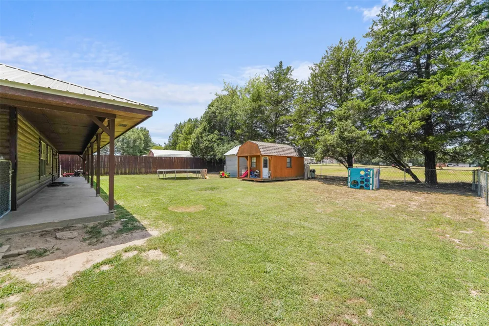 1112 Caprice Drive Grand Saline, TX 75140