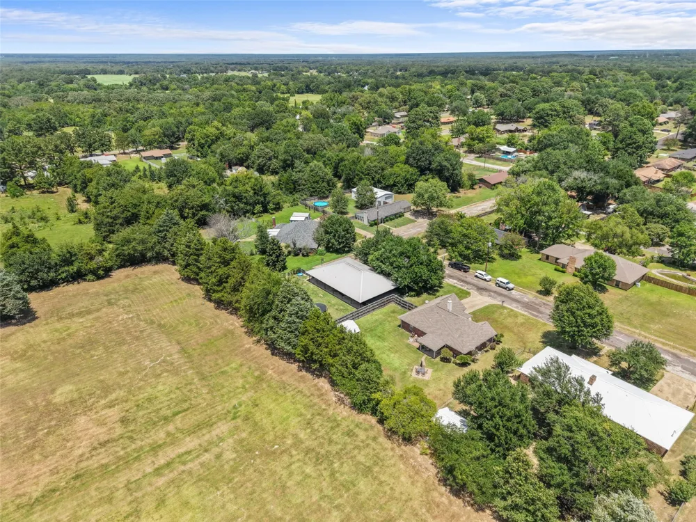 1112 Caprice Drive Grand Saline, TX 75140