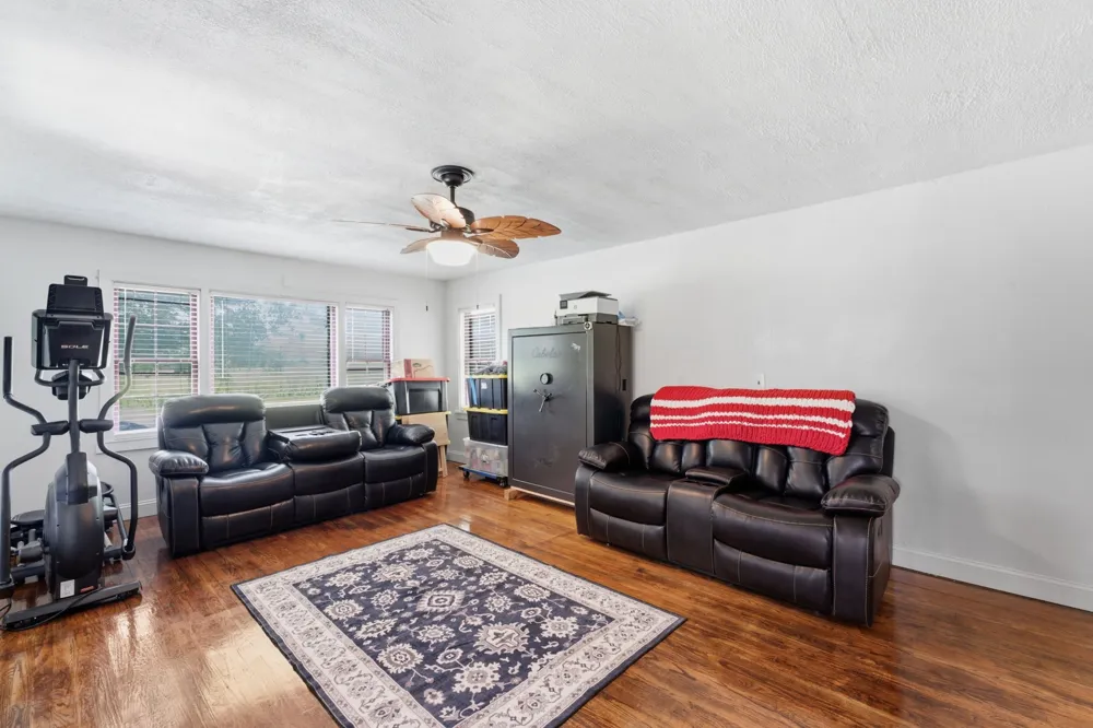 198 Clearview Rd Cottontown, TN 37048