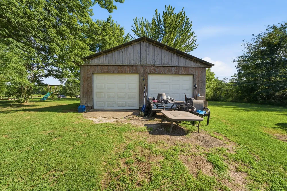 198 Clearview Rd Cottontown, TN 37048