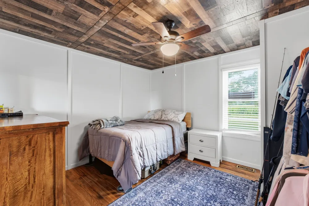 198 Clearview Rd Cottontown, TN 37048