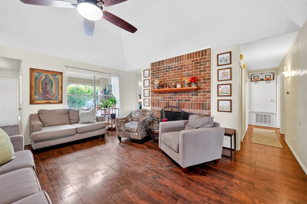 2602 Princewood Drive Garland, TX 75040