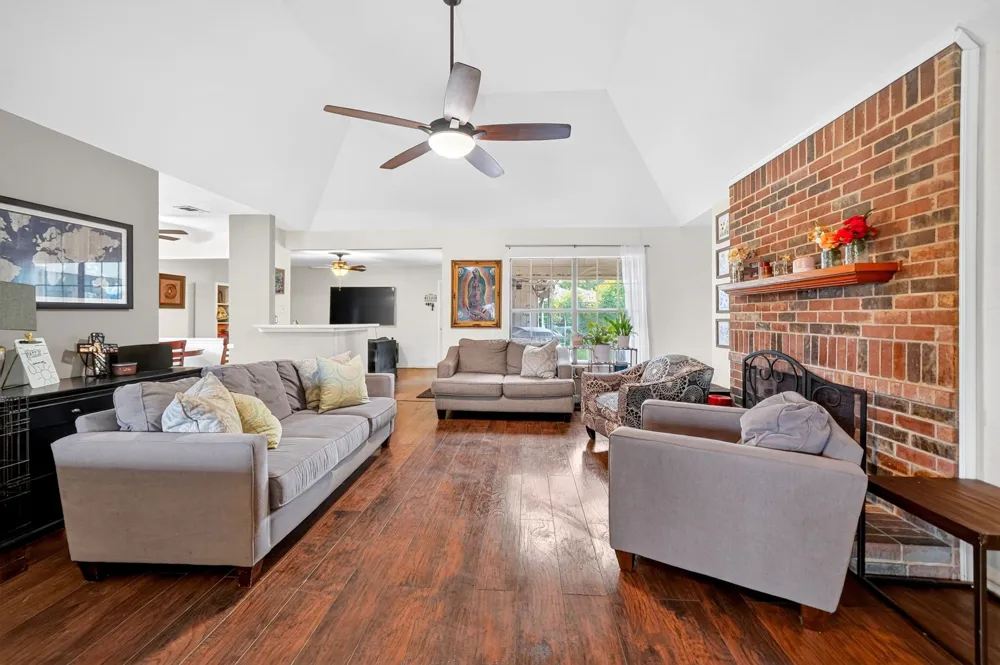 2602 Princewood Drive Garland, TX 75040