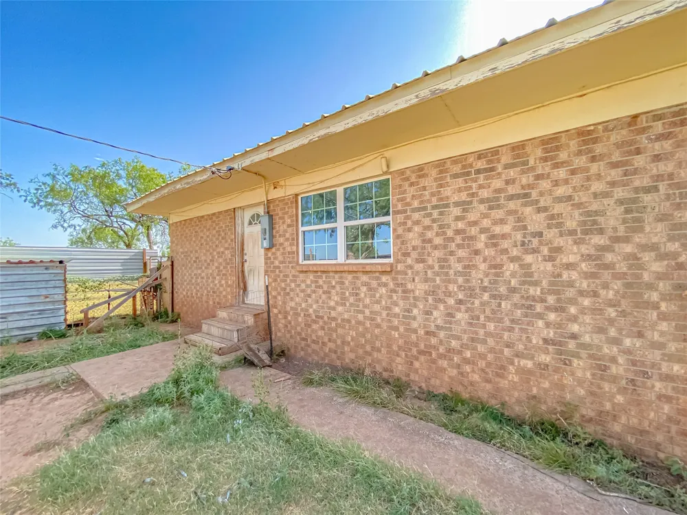 1195 County Road 415 Merkel, TX 79536