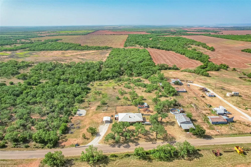 1195 County Road 415 Merkel, TX 79536