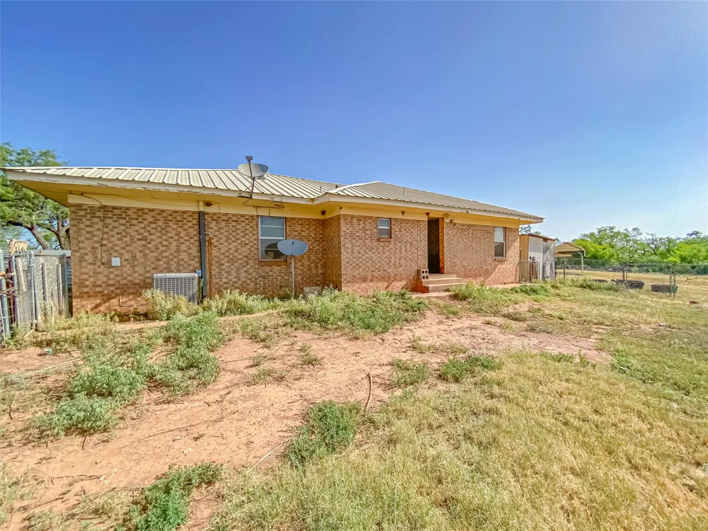 1195 County Road 415 Merkel, TX 79536