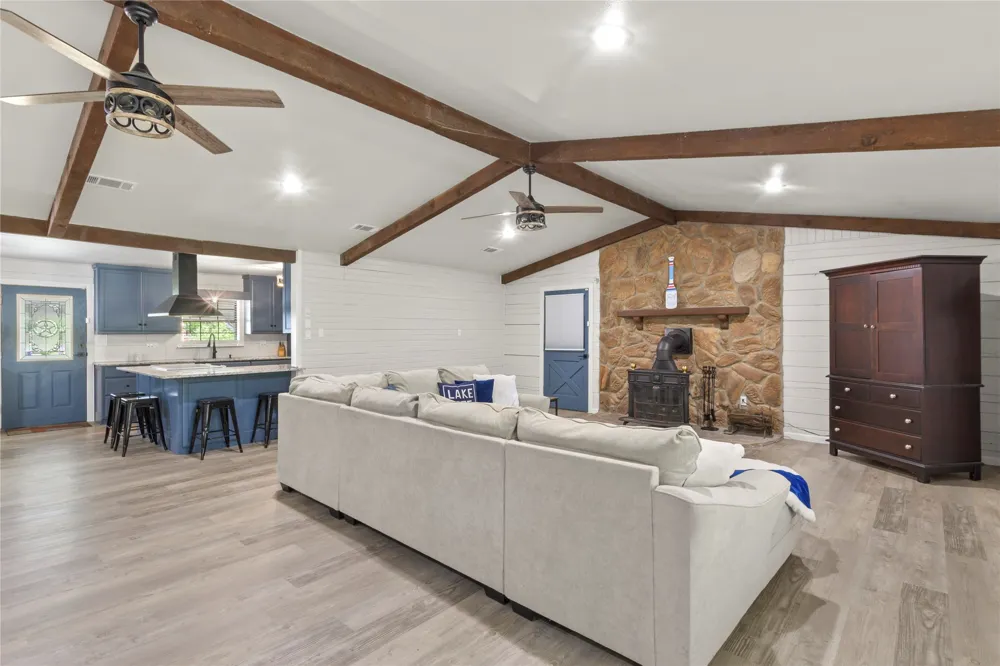 323 Dyer Circle Payne Springs, TX 75156