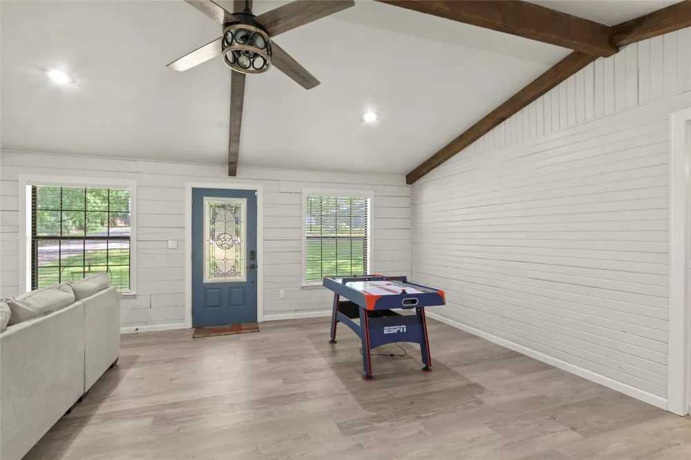 323 Dyer Circle Payne Springs, TX 75156