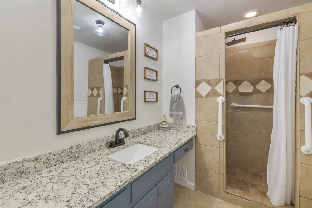 323 Dyer Circle Payne Springs, TX 75156