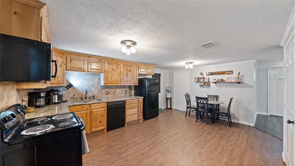 1475 S Buffalo Canton, TX 75103