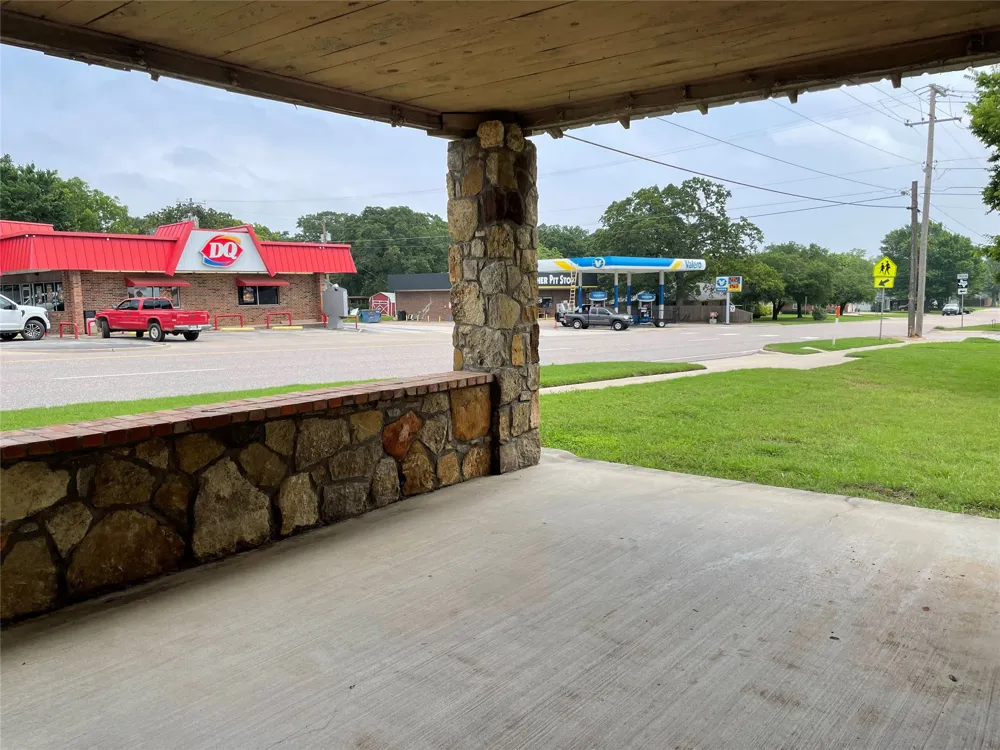 408 S Broad Street St Jo, TX 76265