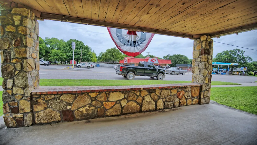 408 S Broad Street St Jo, TX 76265