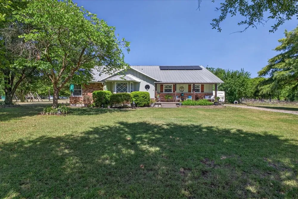 6008 County Road 907 Godley, TX 76044