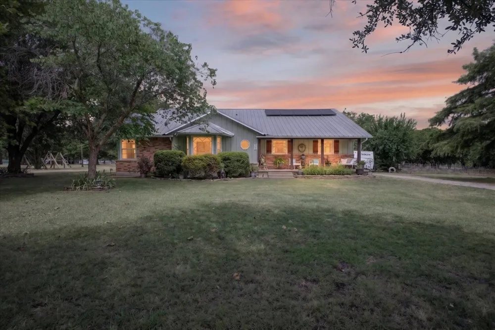 6008 County Road 907 Godley, TX 76044