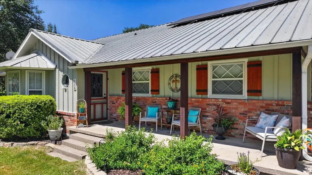 6008 County Road 907 Godley, TX 76044