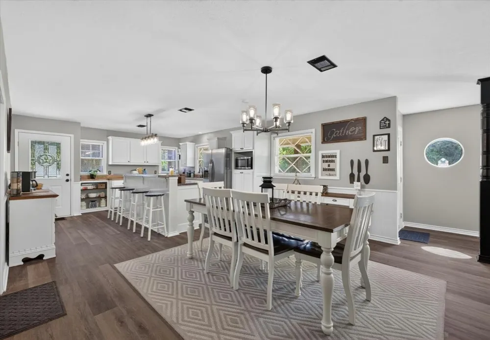 6008 County Road 907 Godley, TX 76044