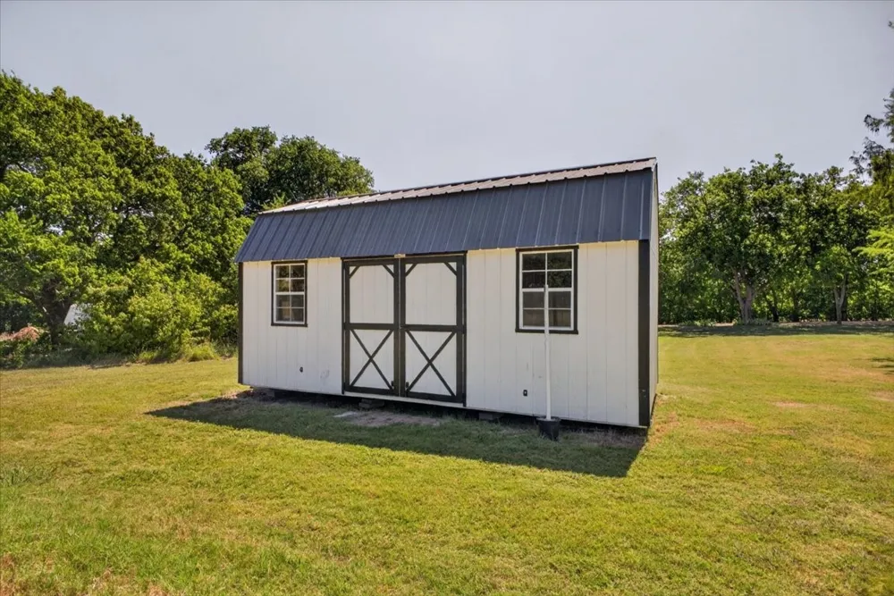 6008 County Road 907 Godley, TX 76044