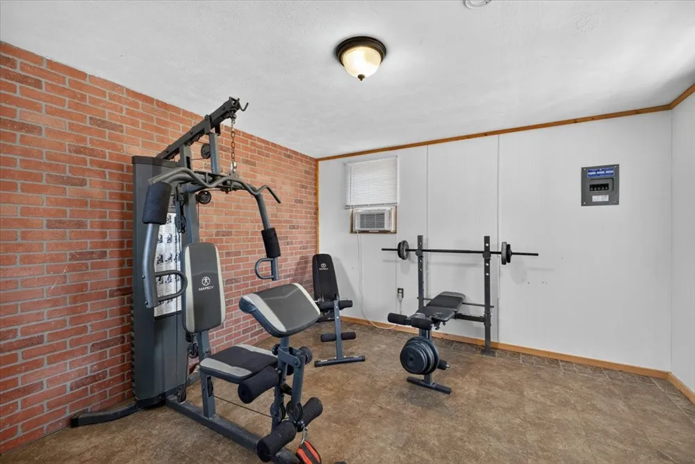 6008 County Road 907 Godley, TX 76044