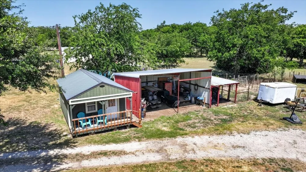 6008 County Road 907 Godley, TX 76044