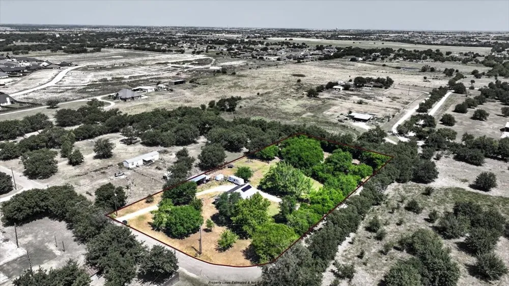 6008 County Road 907 Godley, TX 76044