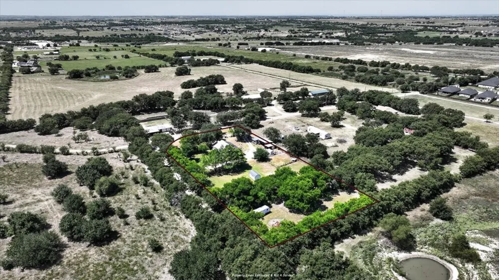 6008 County Road 907 Godley, TX 76044