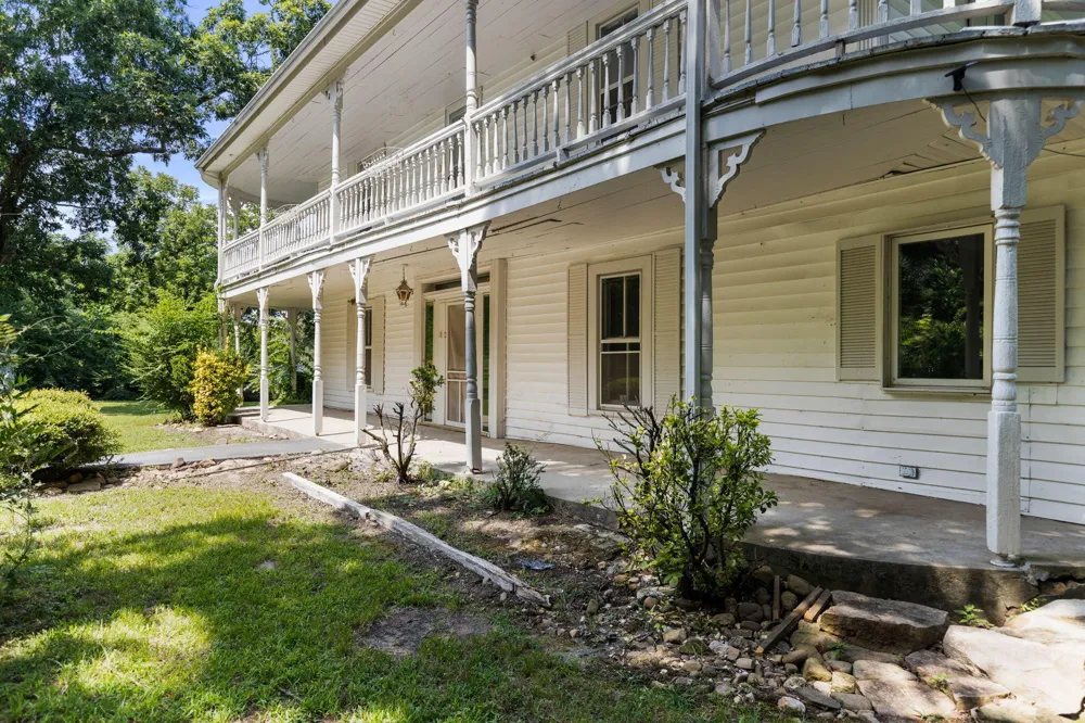 200 Memory Lane Benton, TN 37307